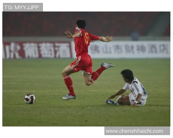 现役留洋足球球星的逐梦之旅与他们在世界赛场上的辉煌瞬间